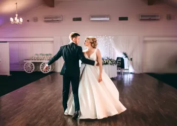 Düğün Dansı Nasıl Yapılır? – En Kolay Düğün Dansları