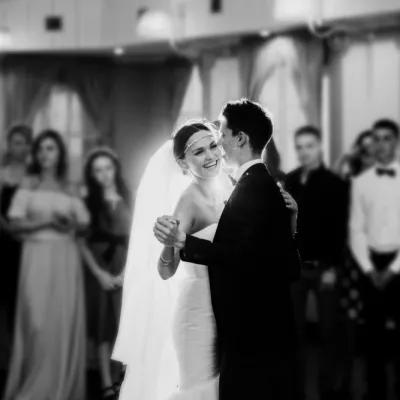 Düğün Danslarının Klasiği: Vals Müzikleri!