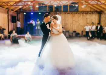 En Basit Düğün Dansı - Düğün Gününü Kurtaracak En Basit Danslar