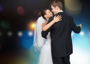 Foxtrot Düğün Dansı - Düğününüzde Güçlü Dengesiyle Foxtrot Yapın!