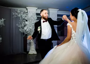 Twist Düğün Dansı - Düğününüzde Nostaljinin Kralı Twist Yapın!