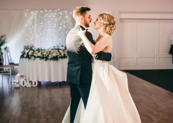 Düğün Dansı Nasıl Olur?